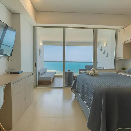 Sunset Oceanfront Studio